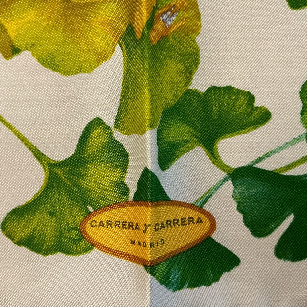 NIB Carrera y Carrera Silk Scarf original Box:‎ “Madrid 1885” Italian Italy $360
